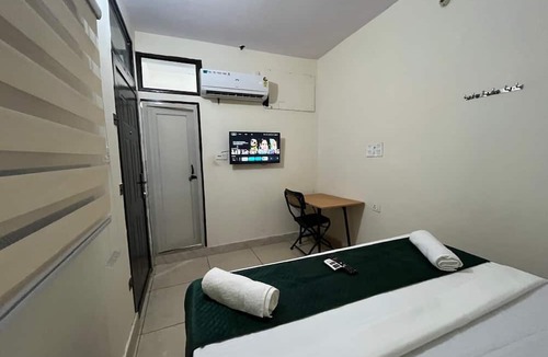 New Delhi Hotel | The Harikanta Residency