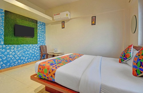 Balewadi Hotel | Fabhotel Nisarg Villa