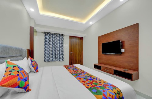 Kolar Road Hotel | Fabhotel Shri Vinayak
