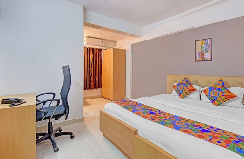 Mundhwa Hotel | Fabhotel Panchsheel Crown