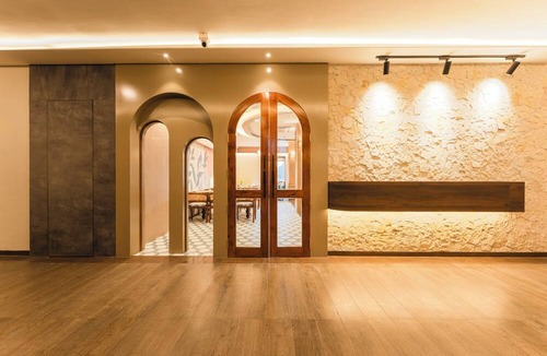 Nagpur Hotel | Treebo Premium Nagpur Automotive Square