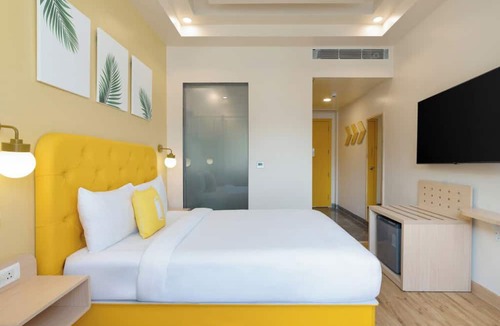 New Delhi Hotel | Bloom Hotel - M Block GK2