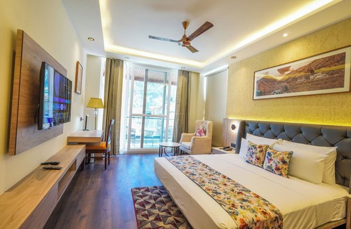 Burwa Hotel | Carom Hotel Manali