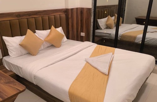 Navi Mumbai House | Hotel Ratna Residency