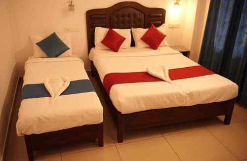 Kumily Hotel | Periyar Woods