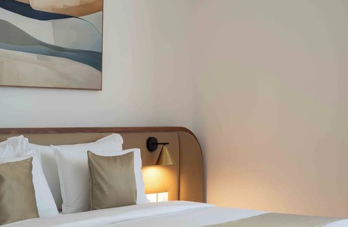 Nedumbassery Hotel | Castelo Inn