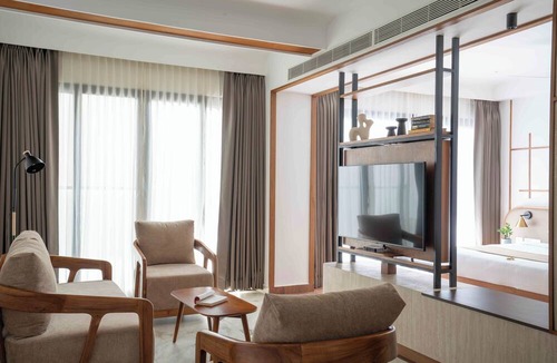 Nedumbassery Hotel | Castelo Inn