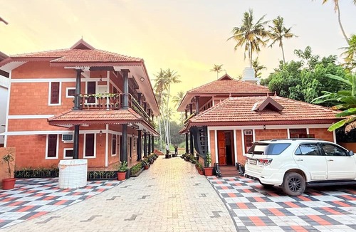 Chirayinkil Hotel | CREDIBLE HERITAGE RESORT