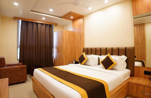 Dhanbad Hotel | Celebration Park