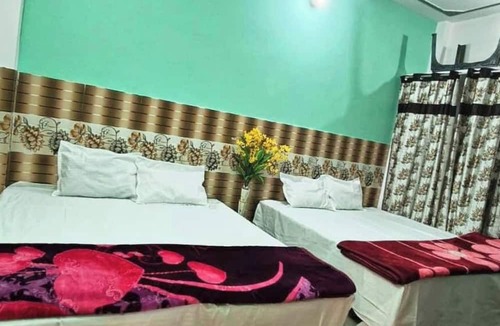 Ayodhya Hotel | Nirmala Sadan Homestay Ayodhya
