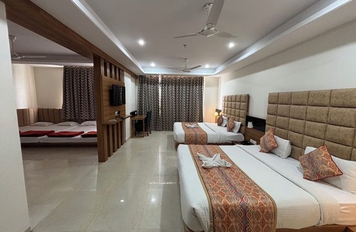 Chittorgarh Hotel | The Elegance Resort