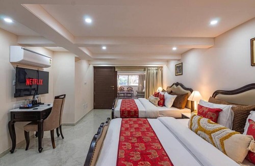 Pink City Hotel | Palm Residences and Suites