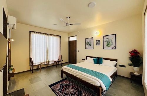 Vadgam Resort | River Resort