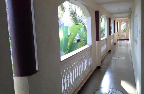 Sernabatim House | Elegant Shades