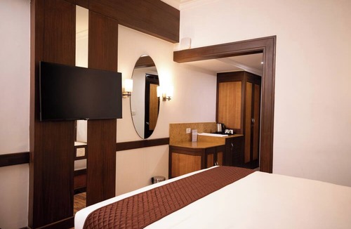Bangalore City Center Hotel | U by Z Hotels, Richmond Circle