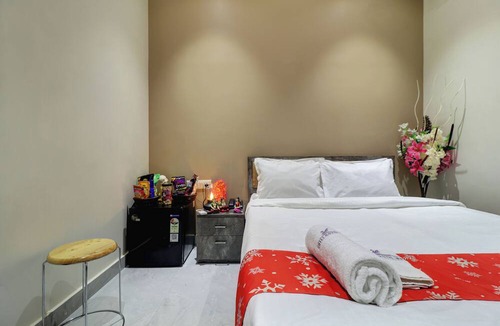 Nerul Hotel | Royal Inn