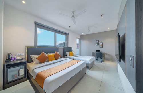 Greater Noida Hotel | Lime Tree Hotel & Stays Greater Noida Nearby India Expo Centre & Mart