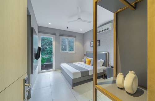 Greater Noida Hotel | Lime Tree Hotel & Stays Greater Noida Nearby India Expo Centre & Mart