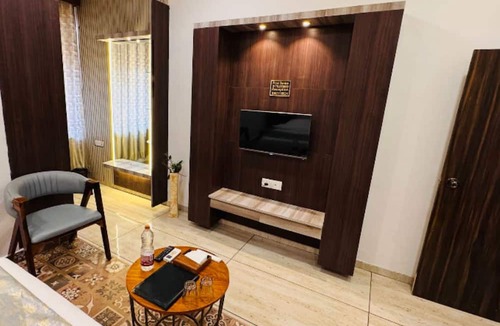 Ratlam Hotel | Hotel Shree Palace & Restaurant