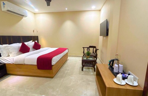Kalkaji Hotel | Iris Suites Kalkaji