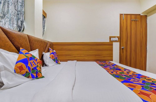 Navrangpura Hotel | FabHotel Silver Inn