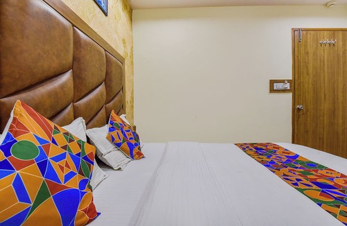 Navrangpura Hotel | FabHotel Silver Inn
