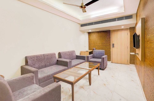 Maharana Pratap Nagar Hotel | Palette Hotel Nisarga Bhopal