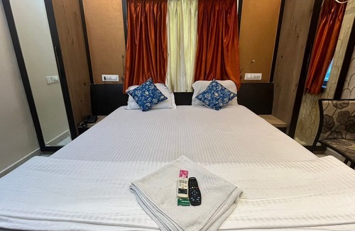 Kolkata Hotel | Green Leaf Regency