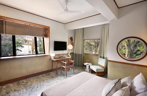 Dadar Hotel | The Kin Hotel