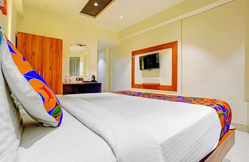 Gandhinagar Hotel | Fabhotel Siddharth Inn