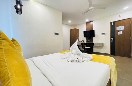 Madhapur Hotel | Hotel Kyzen Smart Stays - Hitec City