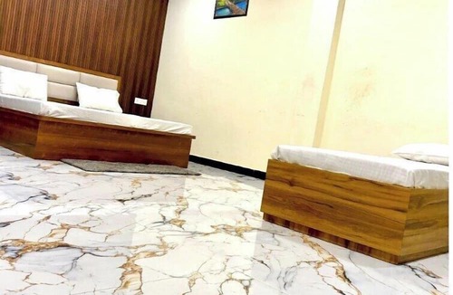 Varanasi House | S R GUEST HOUSE