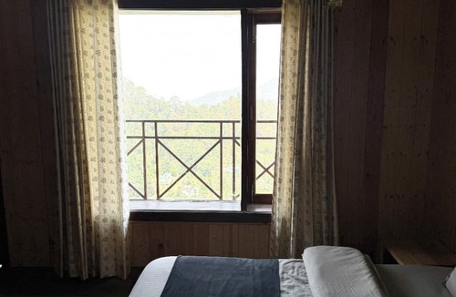 Smanora Range Hotel | Hotel UK palace Nainital Mountain View