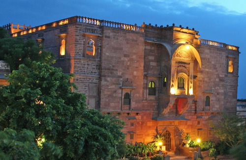 Luni Hotel | Fort Chanwa