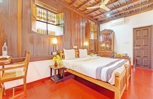 Mankombu Hotel | Alaya Stays Palm Dale by the Backwaters