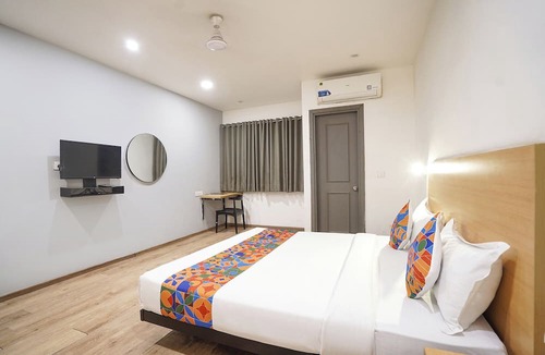 Baraula Hotel | Fabhotel Royale 49
