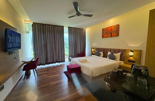 Bhimtal Hotel | Nakshville