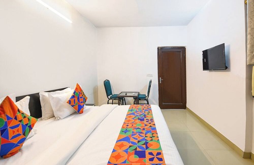 Greater Kailash I Hotel | Via Krishna Residency - Nr. Nehru Place Metro