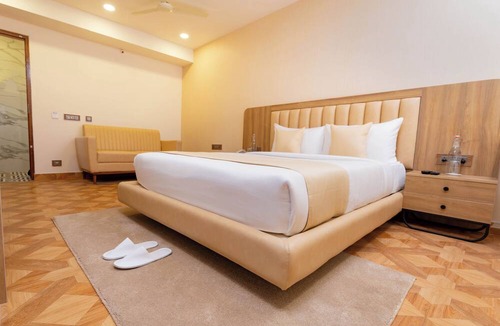 Sheshadripuram Hotel | U by Z Hotels, Seshadripuram