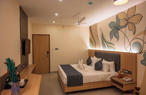 Kalapettai Hotel | HOTEL TAMIZH GRAND