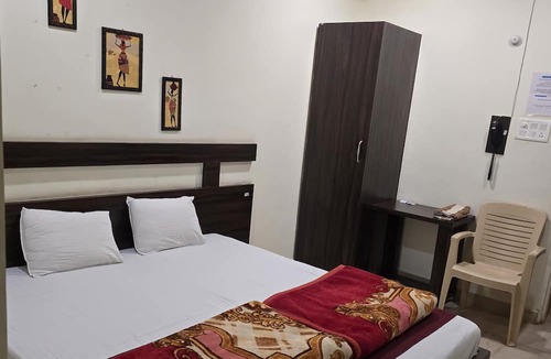 Ambikapur Hotel | Hotel Devraj