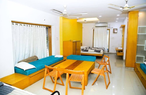 Narsapur Hotel | Vanam Resort