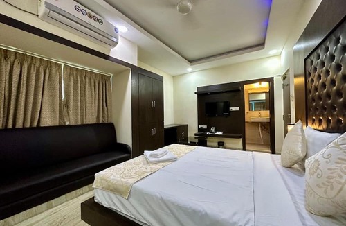 Bhowanipore Hotel | The Elgin Hotel