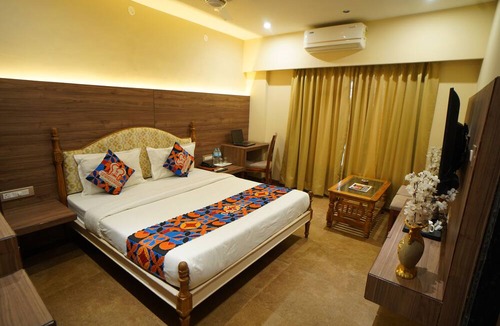 Pithampur Hotel | Deotel Inn Pithampur by JMC