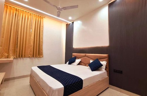 Rakabganj Hotel | Hotel NP Palace