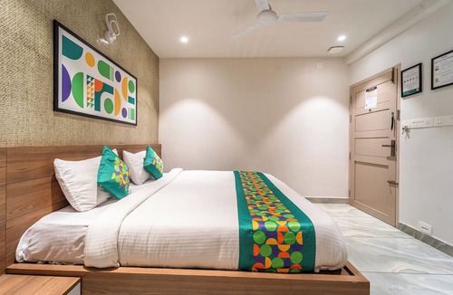 Thalassery Hotel | Treebo MR Motel, 10 Mins To Airport