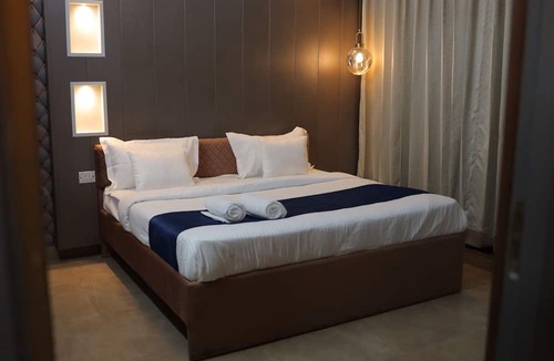Noida Hotel | Nimantrana