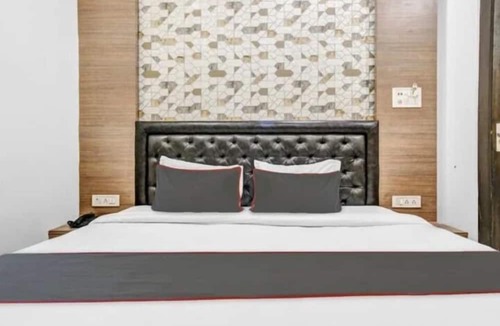 Indore Hotel | Hotel Ivanna