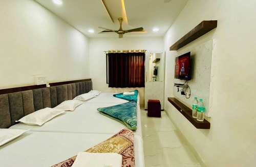 Omkareshwar Hotel | Hotel Shree Shyam Sharnam