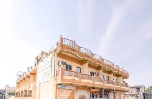 Rajula Hotel | Goroomgo Arsh Plaza Rajula